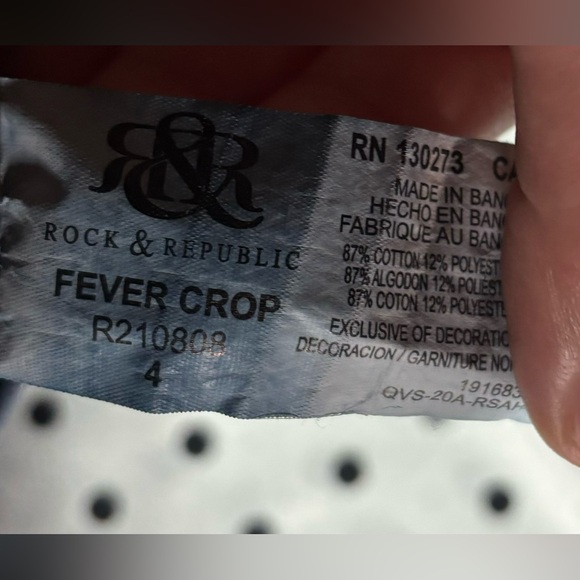 Women’s size 4 Rock & Republic Fever Pull-On Crop - Picture 3 of 5